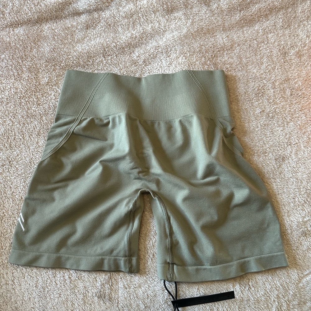 Oner Active deep sage green effortless lift